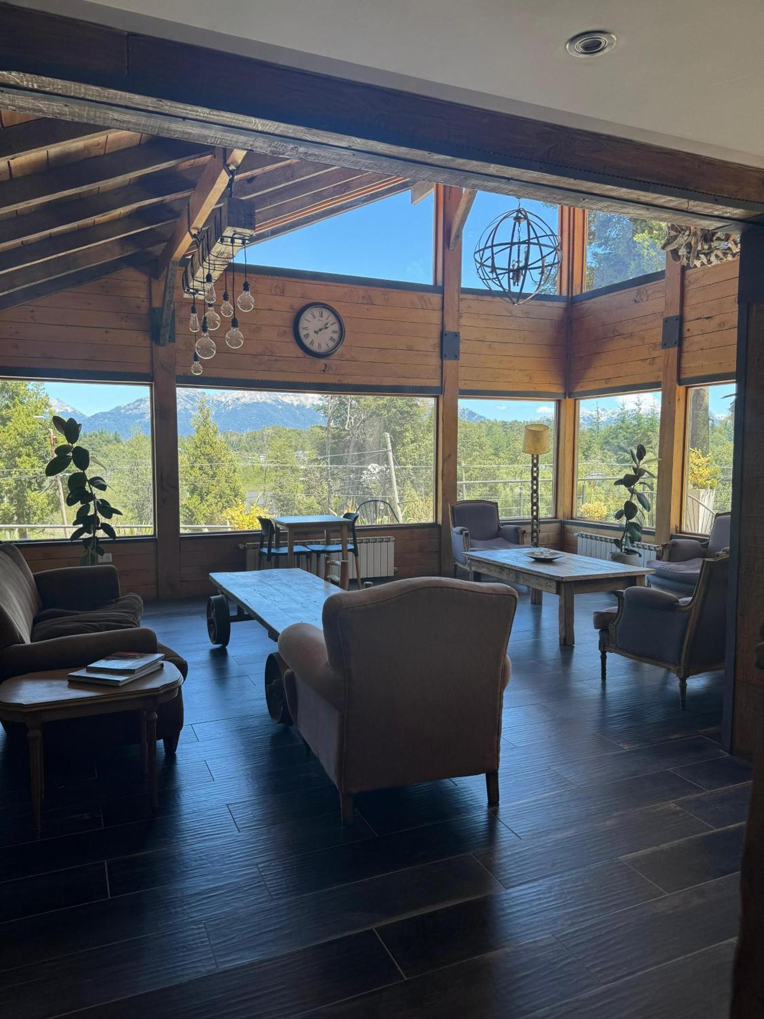 Hosteria Las Cumbres Villa La Angostura Luaran gambar