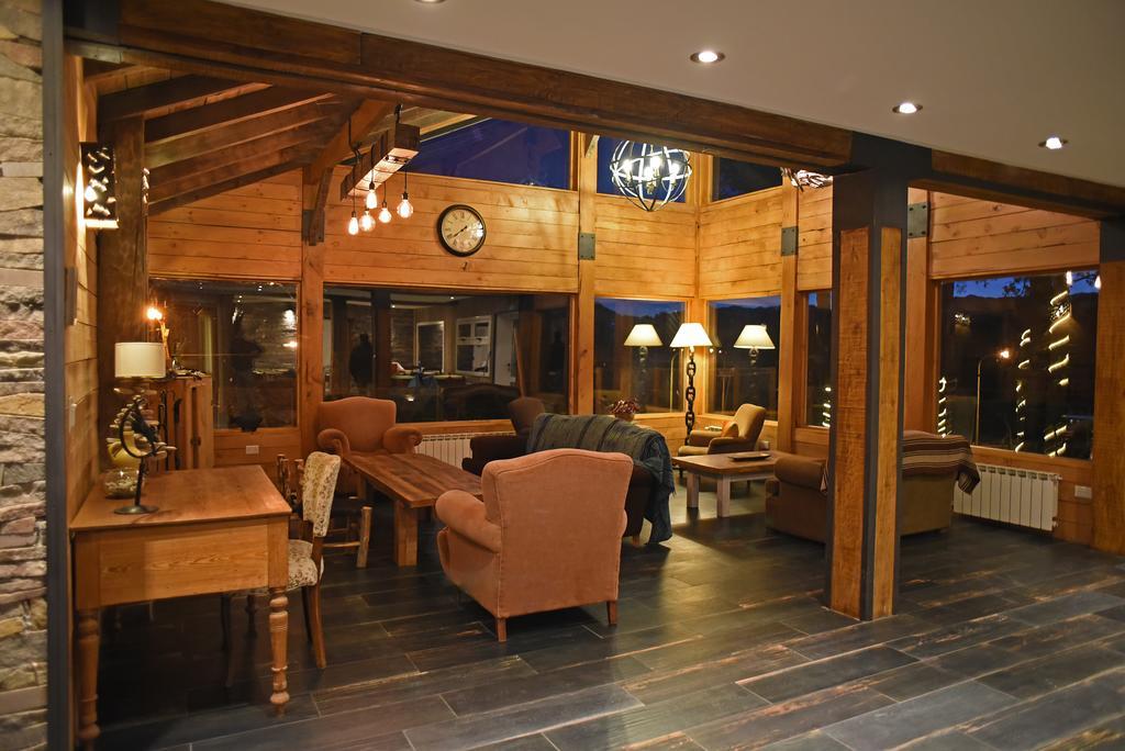 Hosteria Las Cumbres Villa La Angostura Luaran gambar